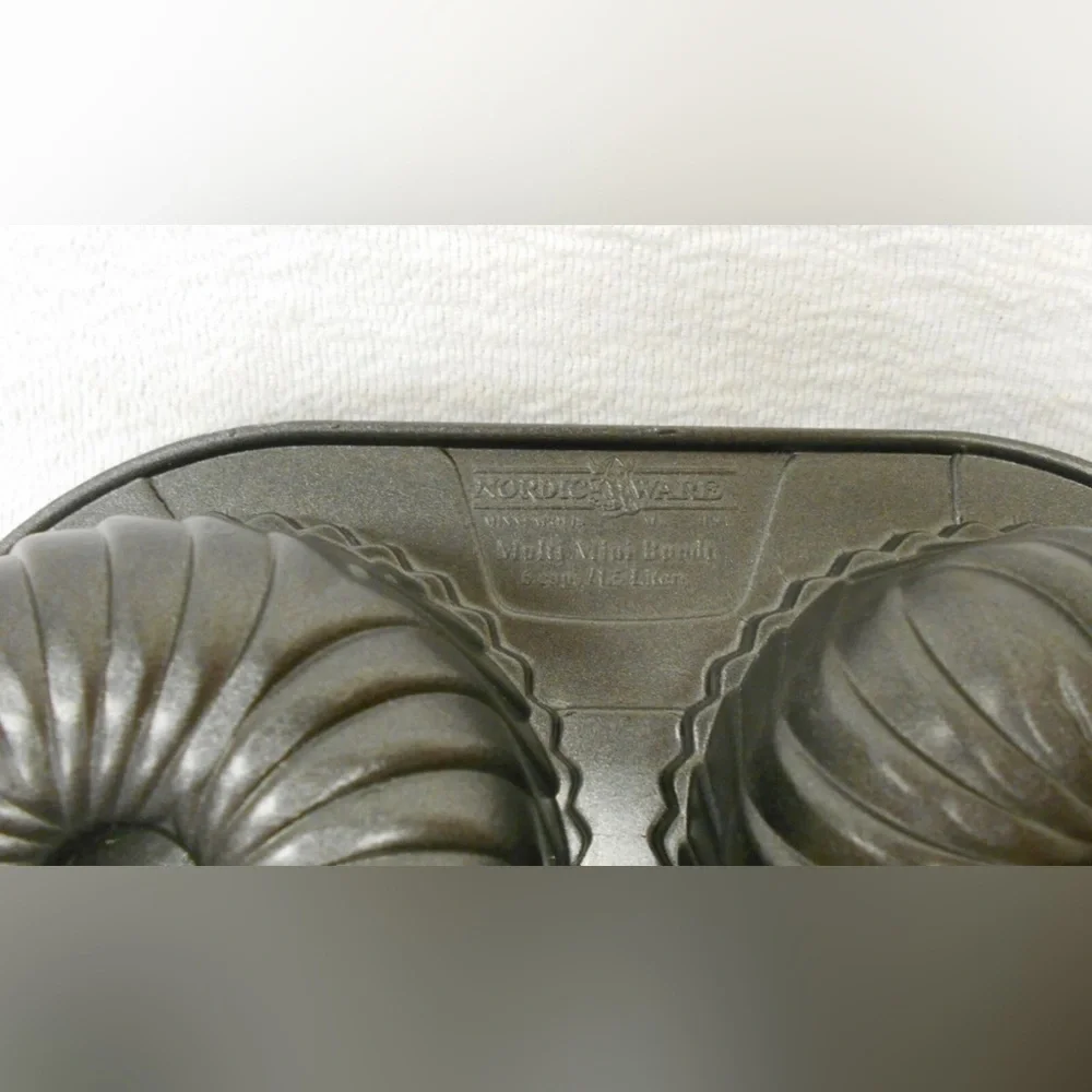 Nordic Ware Multi Mini Bundt Pan 6 Cups Heavy Cast Aluminum Bundtlette Cake Mold